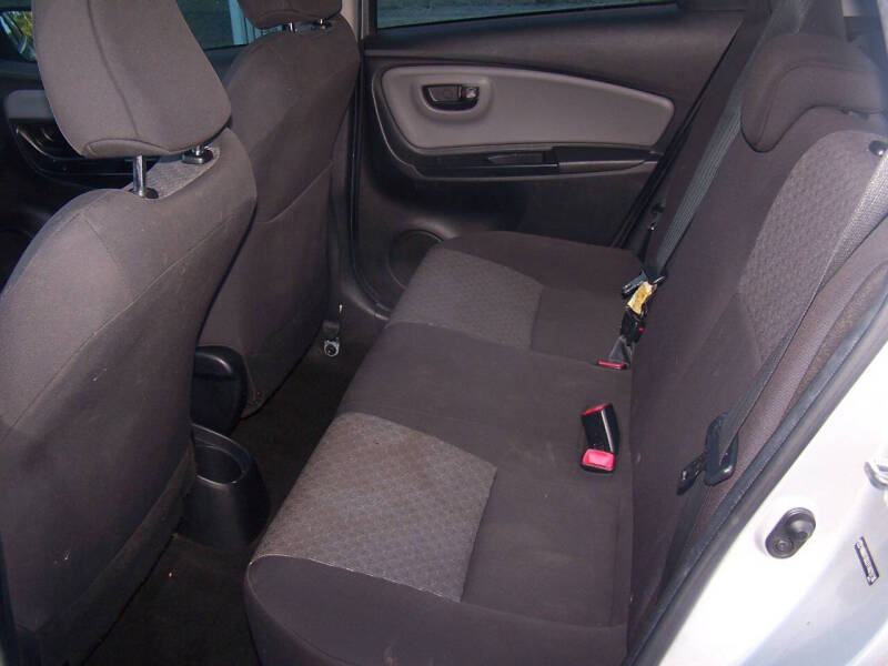 2015 Toyota Yaris 5-Door L