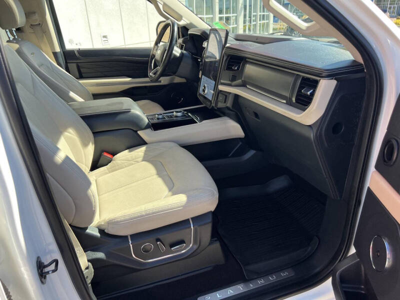 2023 Ford Expedition MAX Platinum