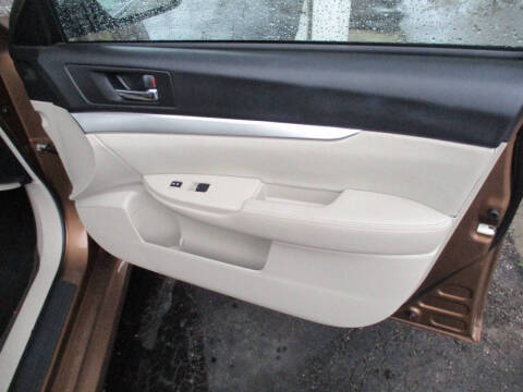 2011 Subaru Legacy 2.5i Premium