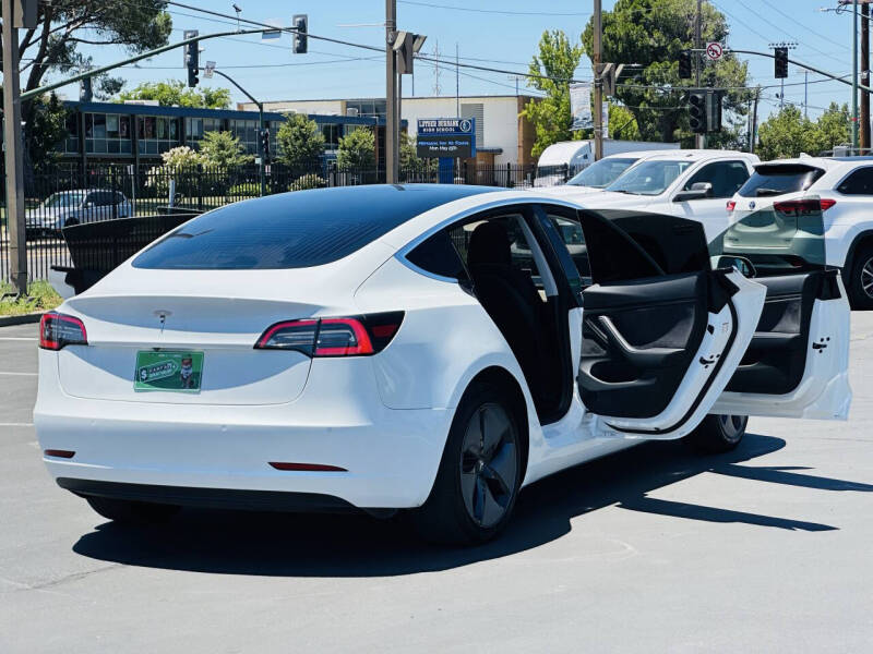 2018 Tesla Model 3 Mid Range