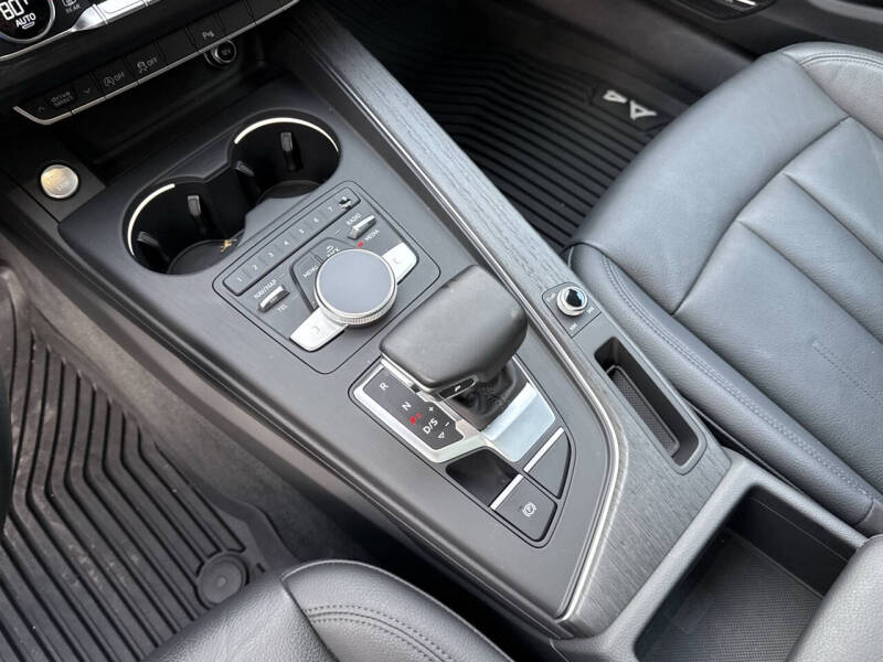 2017 Audi A4 2.0T quattro Premium Plus