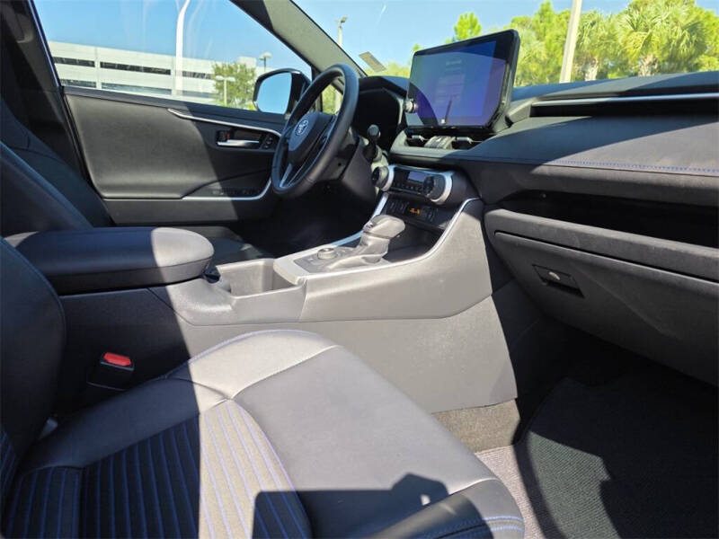 2024 Toyota RAV4 Hybrid XSE