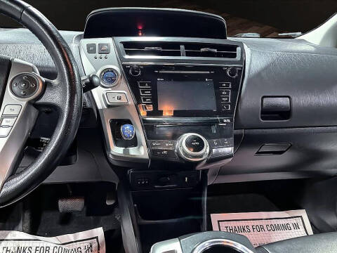 2016 Toyota Prius v