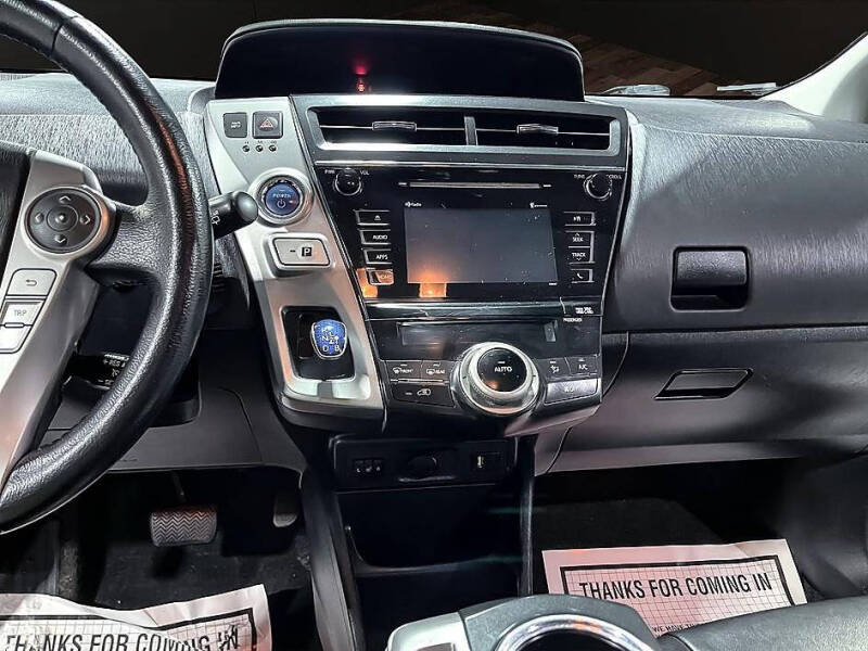 2016 Toyota Prius v