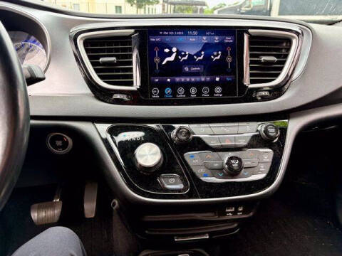 2020 Chrysler Pacifica Touring L
