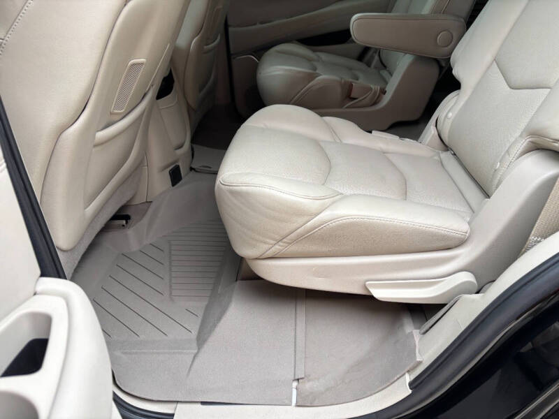 2019 Cadillac Escalade Luxury