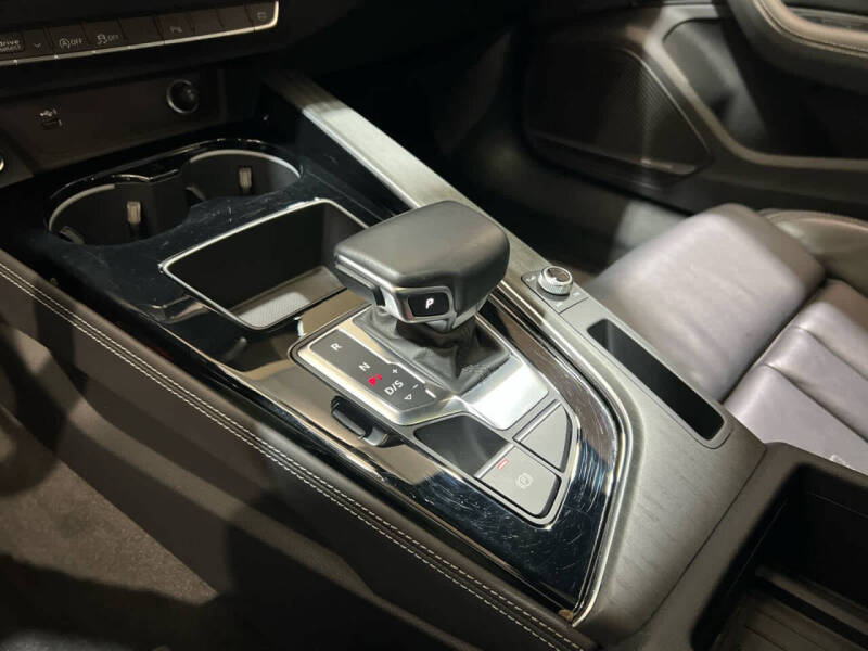 2024 Audi A4 quattro S line Prem Plus 45 TFSI