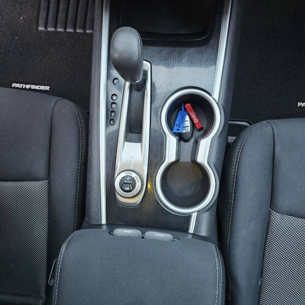 2017 Nissan Pathfinder S