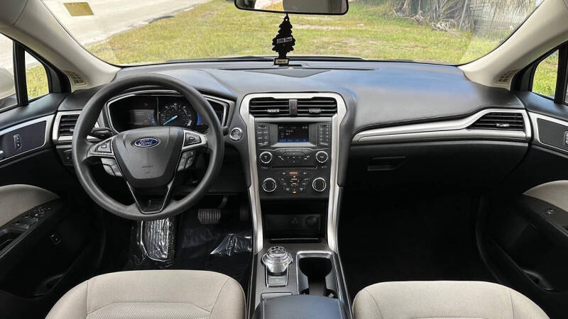 2018 Ford Fusion Hybrid SE