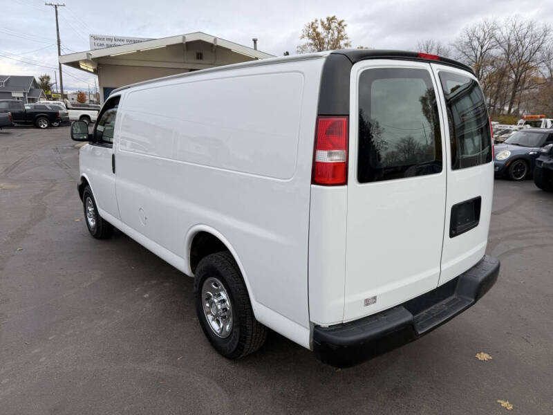 2017 Chevrolet Express 2500