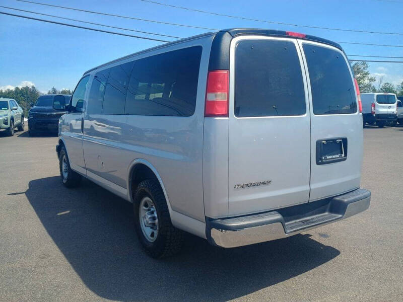 2017 Chevrolet Express LS 2500