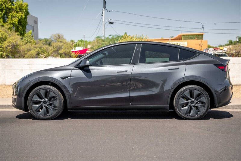 Dk. Gray 2025 Tesla Model Y Long Range Long Range 4dr Crossover 2