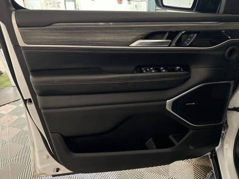 2023 Jeep Wagoneer L Series II