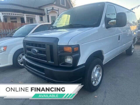 2012 Ford E-Series E-150