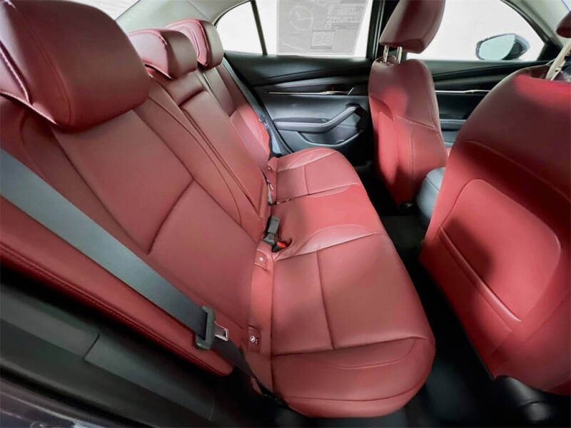 2025 Mazda Mazda3 Sedan 2.5 S Carbon Edition