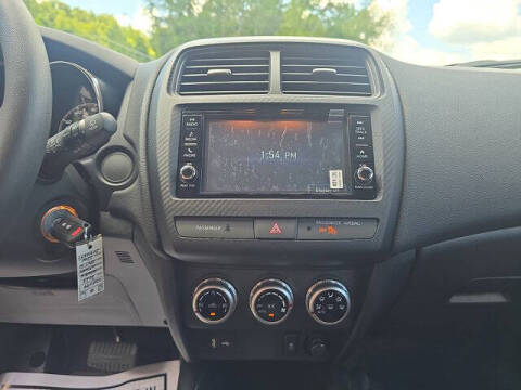 2025 Mitsubishi Outlander Sport ES