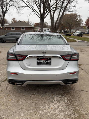 2022 Nissan Maxima 3.5 SV