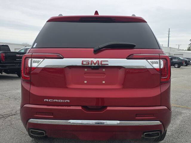 2023 GMC Acadia Denali