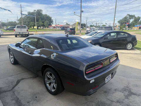 2015 Dodge Challenger SXT