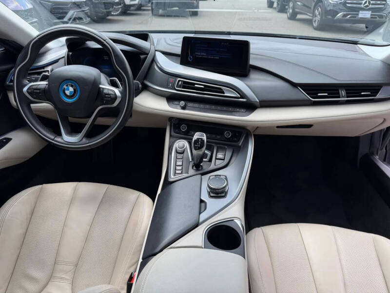 2015 BMW i8