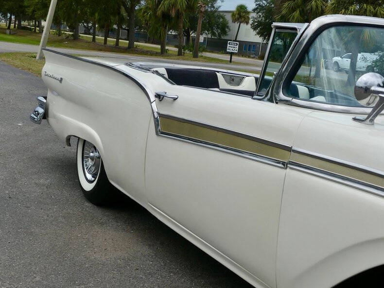 1957 Ford Fairlane