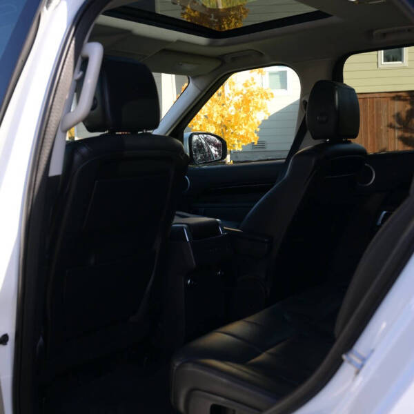 2020 Land Rover Discovery SE