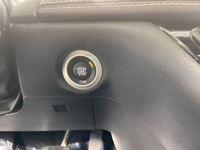 2023 Chrysler Pacifica Touring