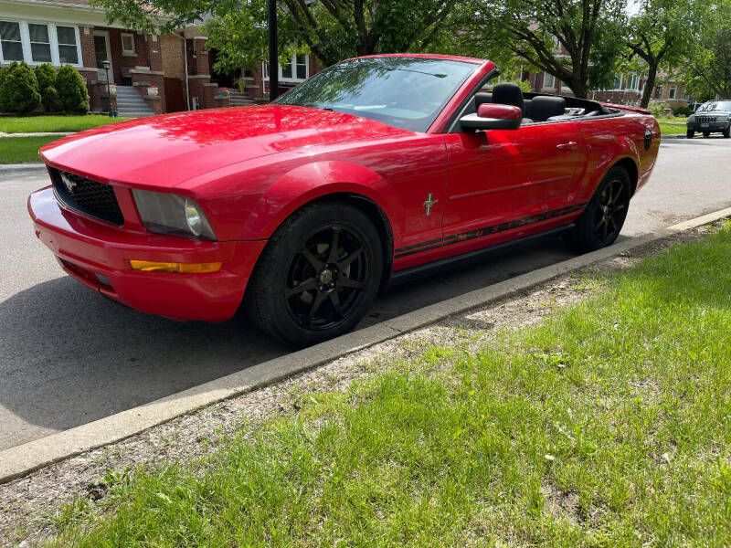 2007 Ford Mustang for sale at Apollo Motors INC in Chicago IL
