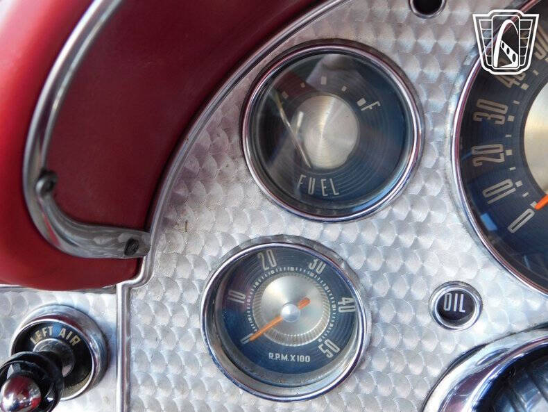 1957 Ford Thunderbird
