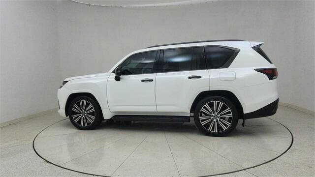 2023 Lexus LX 600 Luxury