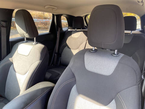 2016 Jeep Cherokee Sport