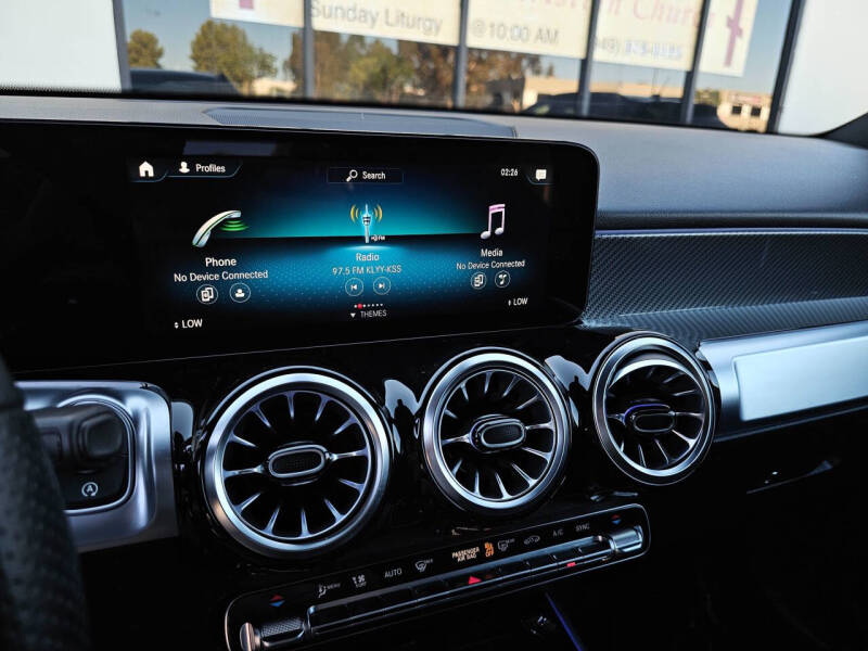 2023 Mercedes-Benz GLB GLB 250