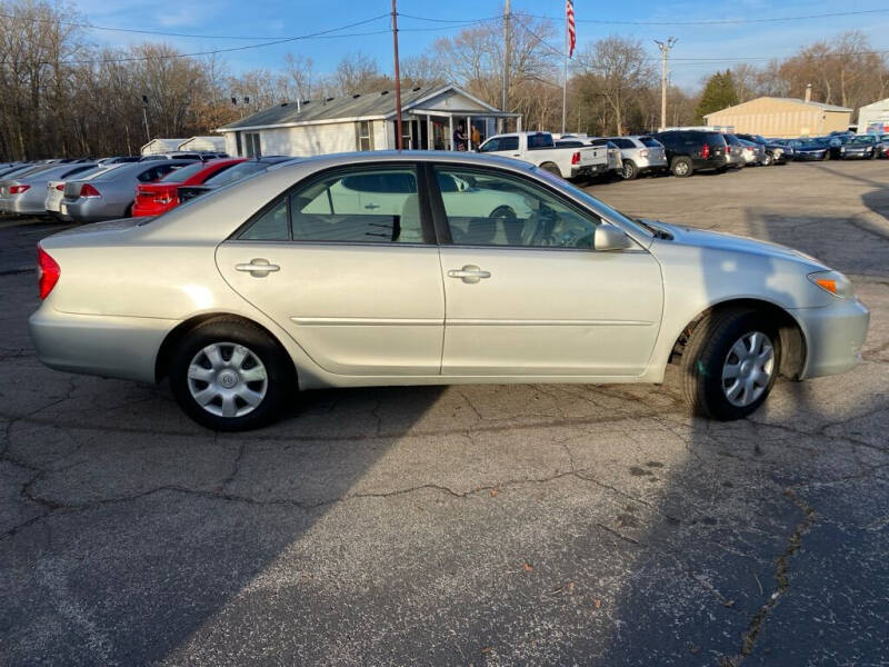 2004 Toyota Camry LE