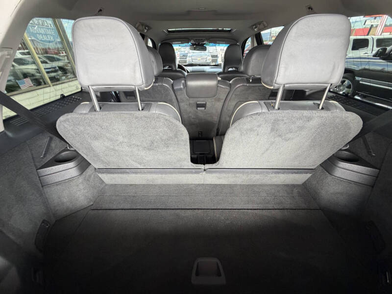 2011 Volvo XC90 V8