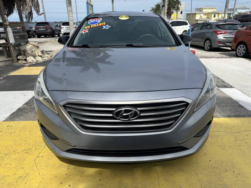 Used 2016 Hyundai Sonata SE with VIN 5NPE24AF4GH306058 for sale in Melbourne, FL