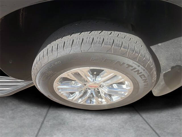 2023 GMC Yukon XL SLT