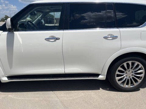 2017 Infiniti QX80