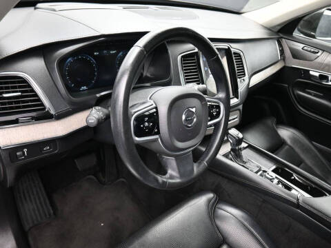 2021 Volvo XC90 T6 Inscription 6-Passenger