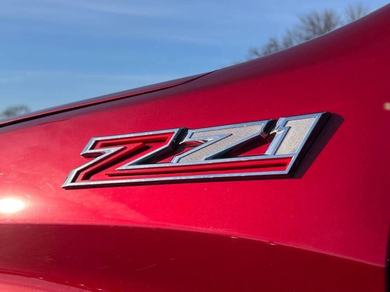 Used 2024 Chevrolet Silverado 1500 RST with VIN 1GCUDEED0RZ204658 for sale in Wood River, IL