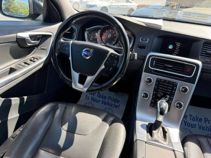 2017 Volvo V60 T5 Premier