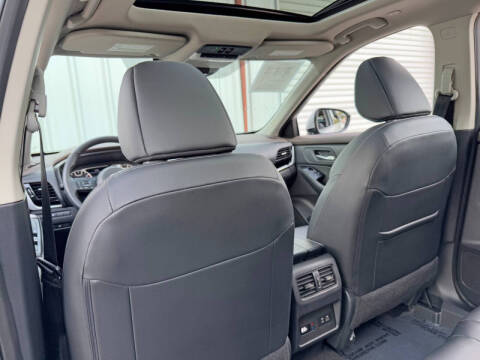 2023 Nissan Rogue SL