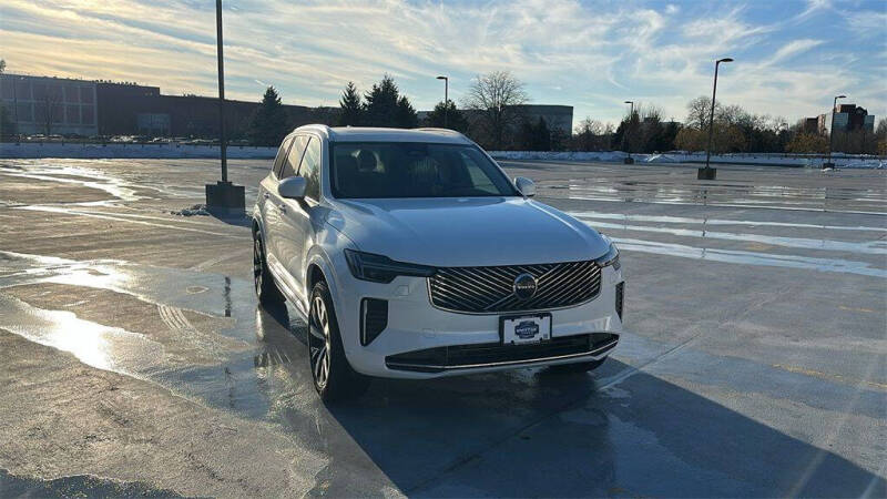 2026 Volvo XC90 B5 Core