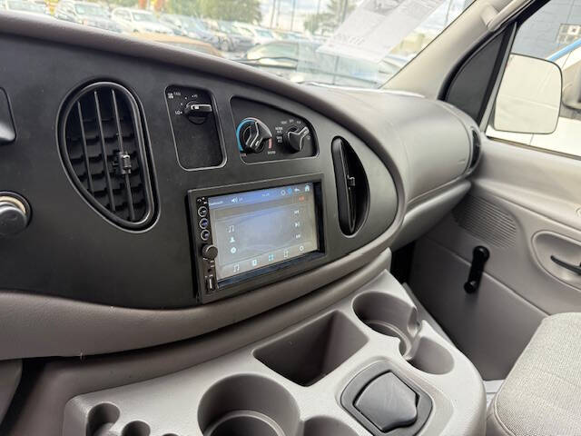 2002 Ford E-Series E-250