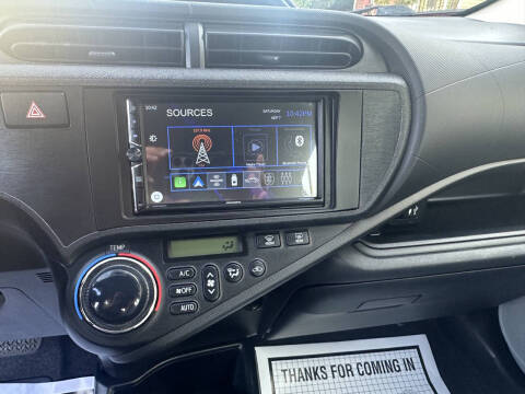 2014 Toyota Prius c Two