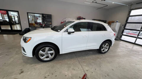 2021 Audi Q3 quattro Premium 40 TFSI