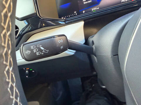 2025 Volkswagen Taos S 4Motion