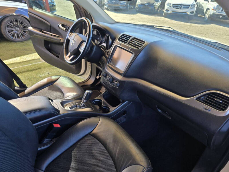 2019 Dodge Journey Crossroad