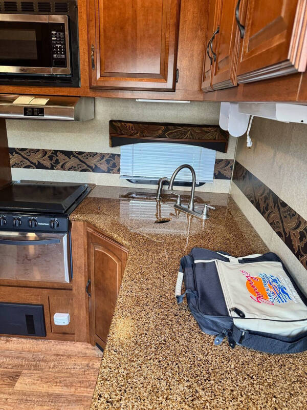 2012 Forest River V-Cross