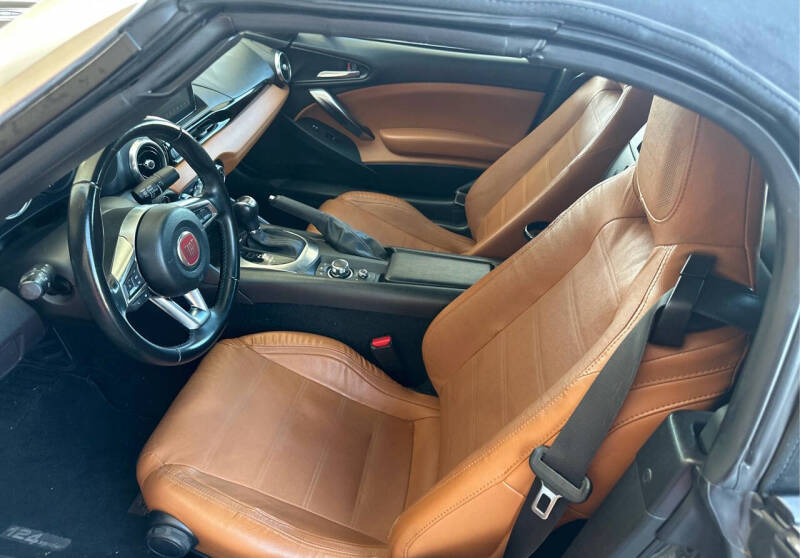 2017 FIAT 124 Spider Lusso