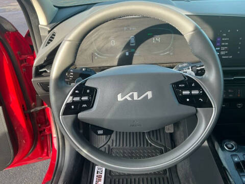 2023 Kia Niro EX